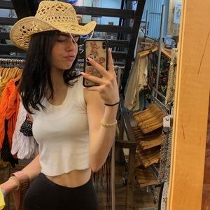 Meet your Posher, Laney